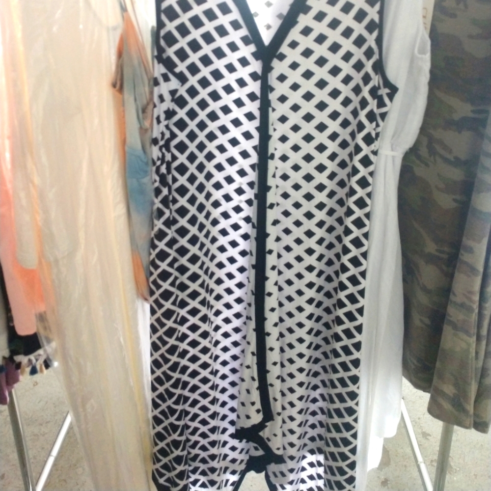 Pixels and patterns in black and white